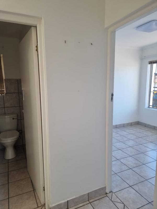 2 Bedroom Property for Sale in Hartenbos Central Western Cape